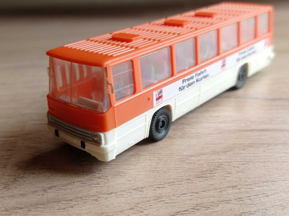 1:87 h0 model autobusu Ikarus 260 Minicar makieta diorama