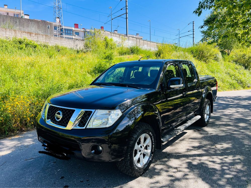 NISSAN NAVARA 2.5