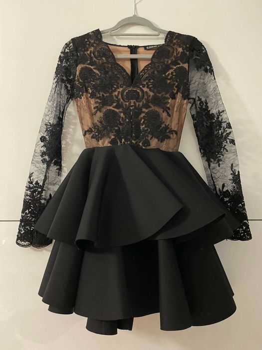 Czarna sukienka wieczorowa rozkloszowana mini z koronką, rozm. 34