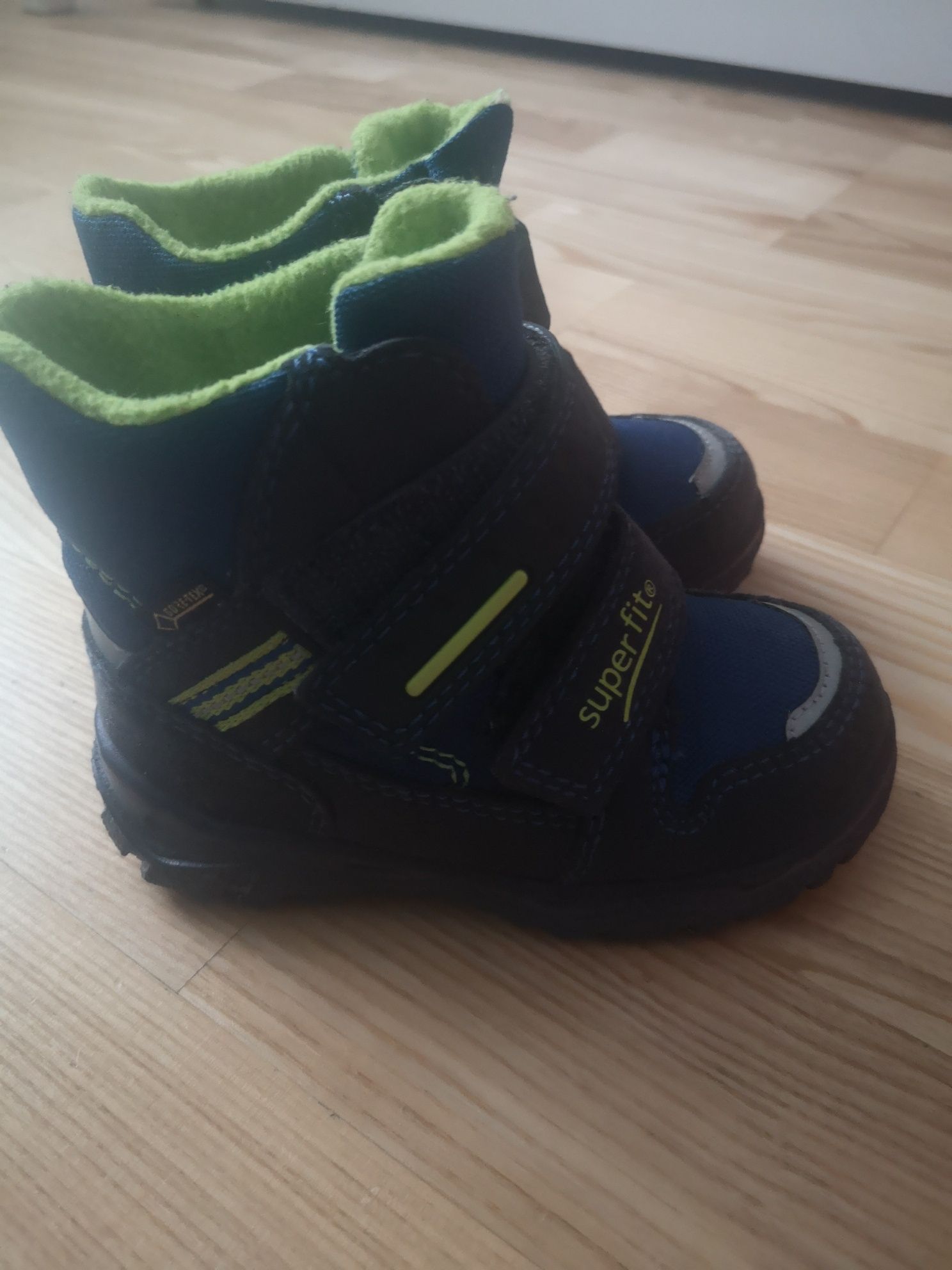 Buty śniegowce Superfit rozm. 22