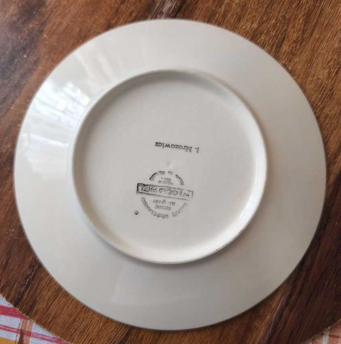 Talerz Deserowy Kolor Fajans Włocławek -  19 cm
