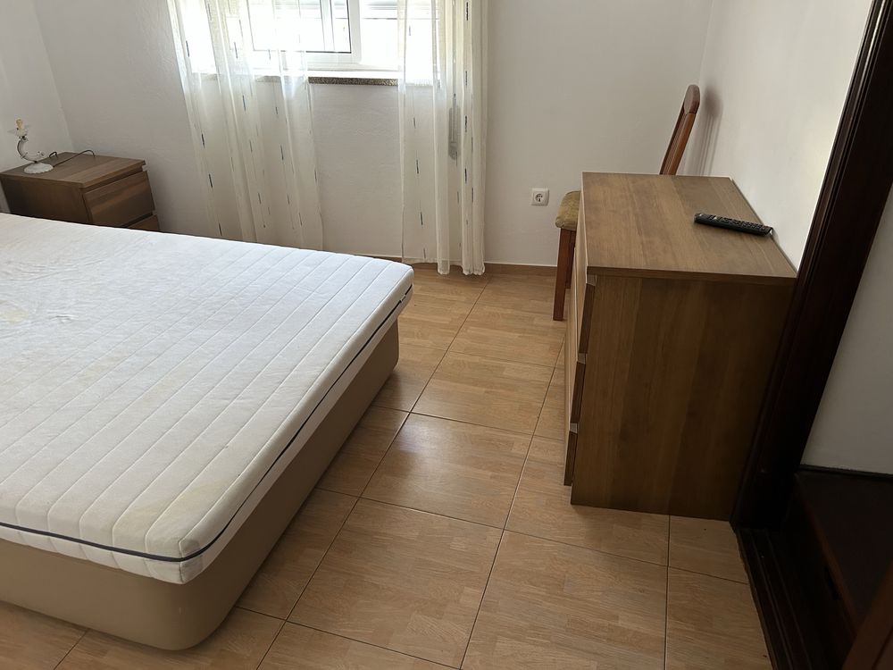 Quarto de casal como novo. So ate sabado