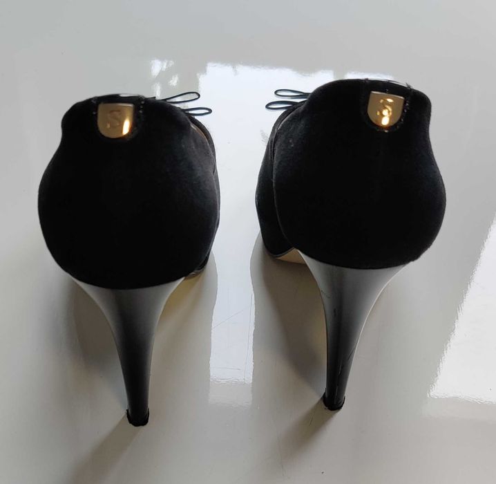 ZEBRA czarne szpilki sexy rozm 38 zamszowe kokardka stan bdb