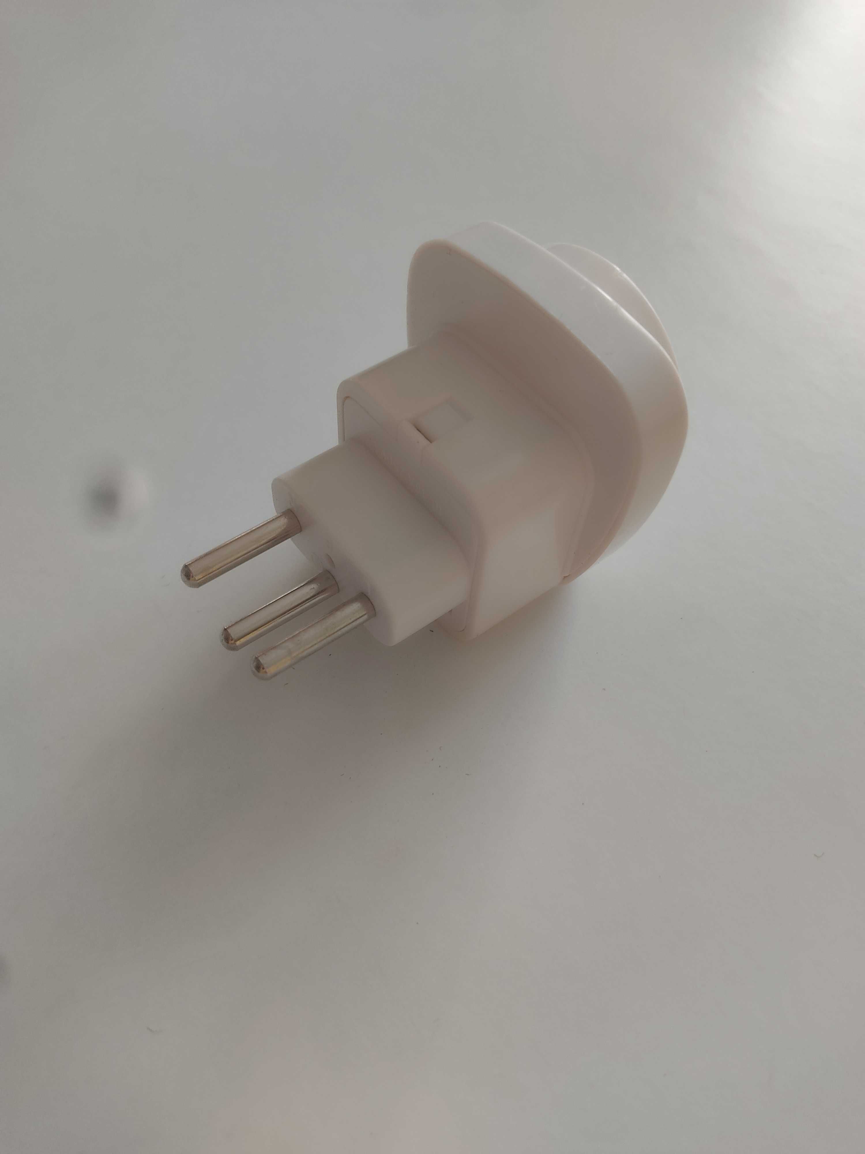 Plug Adapter Type J