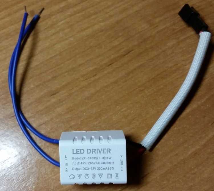 LED Драйвер 1-3 шт × 1W (220V to 3-12V/ 1W) (в наличии 1 шт)