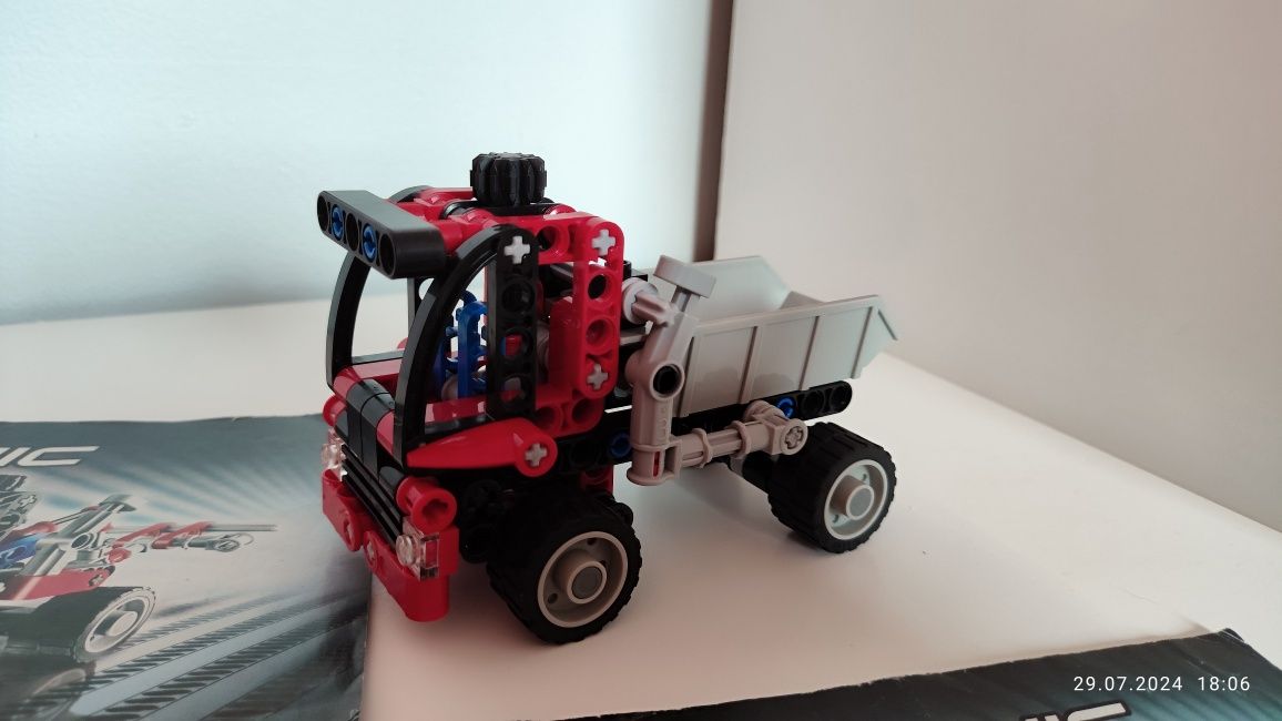 LEGO 8065 Technic Mała ciężarówka