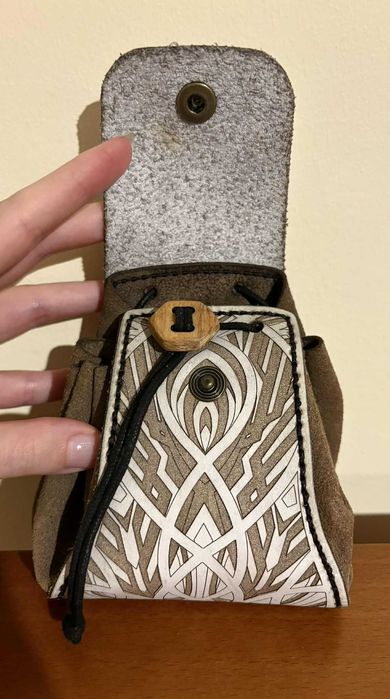 Bolsa de Couro Brown & White Mandala - Yukaria Lab