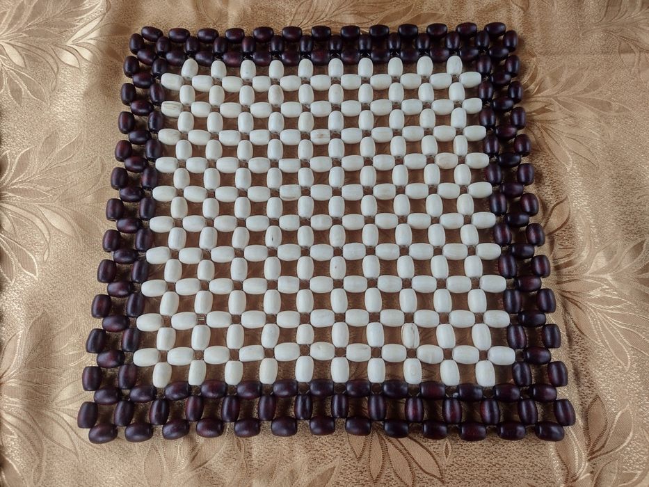 Дерев’яний масажер-накидка на крісло