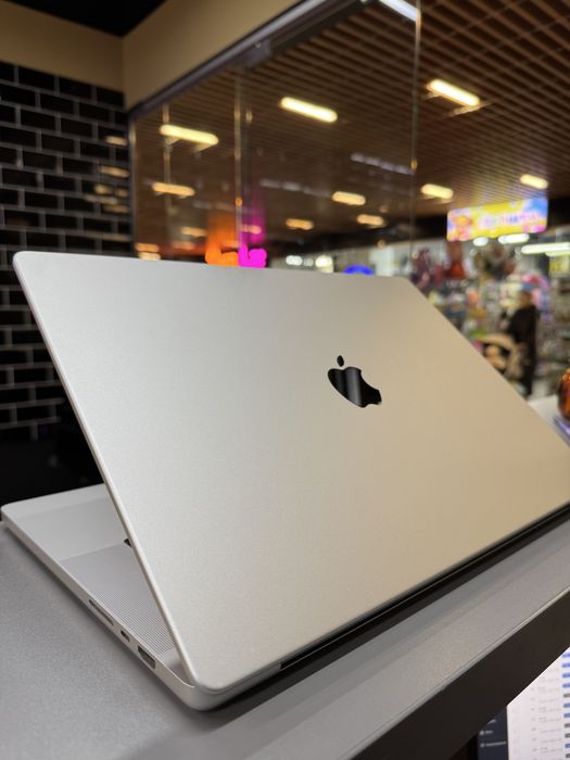 Macbook M1 Pro 16 2021