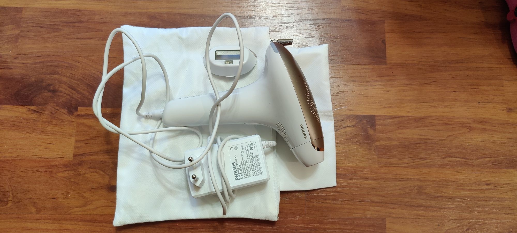 philips lumea essential sc1996 фотоэпилятор