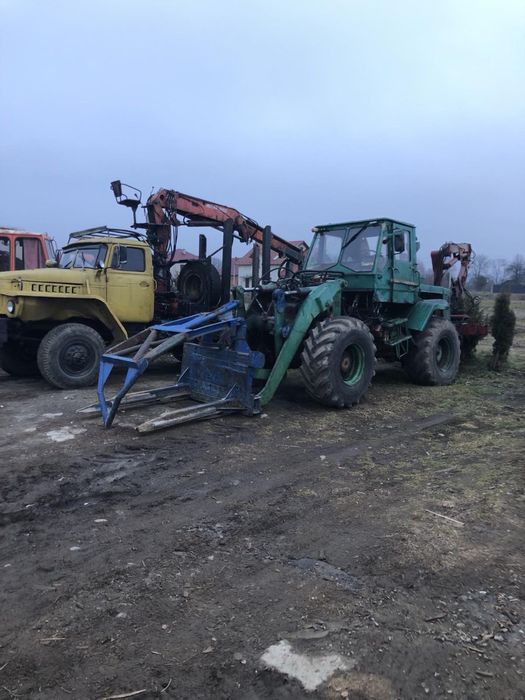 Фронтальний погрузчик Т156