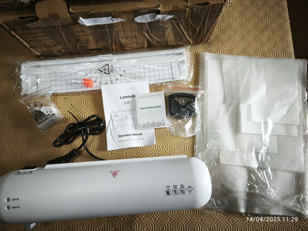 Máquina compacta de plastificação