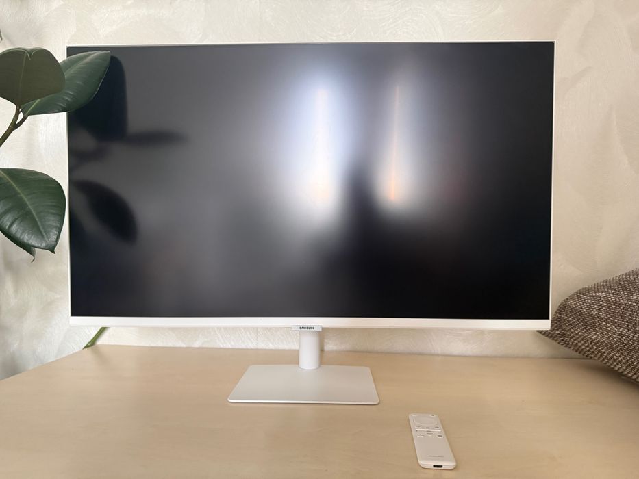 Телевізор-Монітор 32" Samsung Smart Monitor M7; 4К 3840x2160; Smart TV