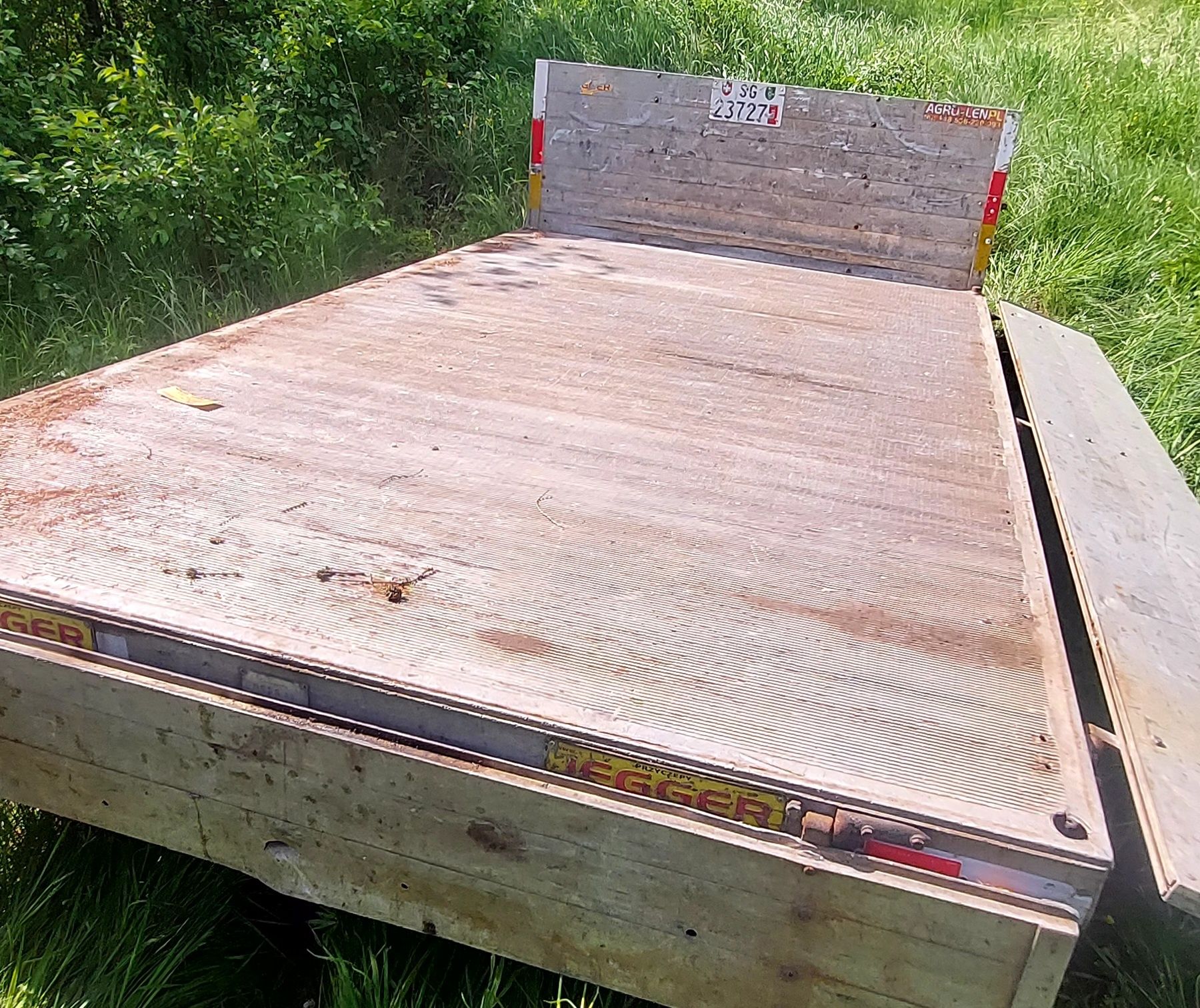 Platforma aluminiowa zabudow laweta paka rama najazd t4 t5 autolaweta