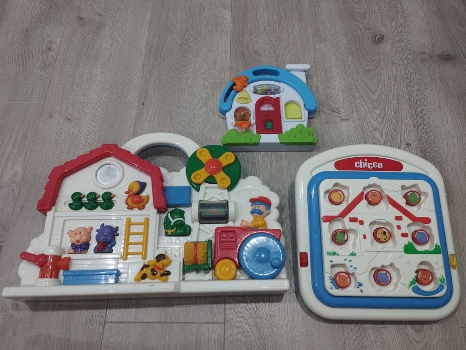 Іграшки музичні бізі музикальна світло chicco