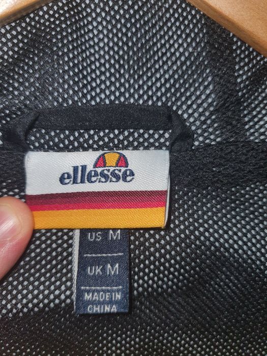 Elesse Anorak Windbreaker