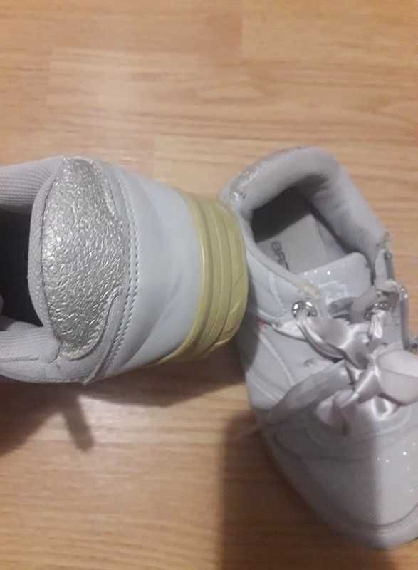 Buty dla dziecka dziewczęce Badoxx, adidasy rozm. 32, wkładka 20,5cm