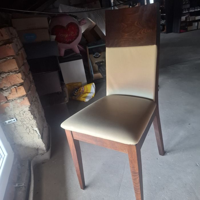 Komplet krzeseł skórzanych