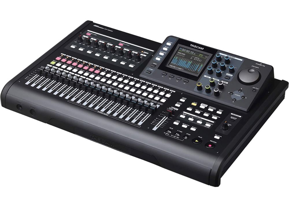 TASCAM Portastudio 32