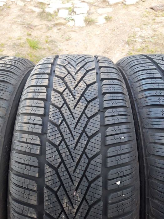 4 opony zimowe SEMPERIT 205/55/15 w super stanie