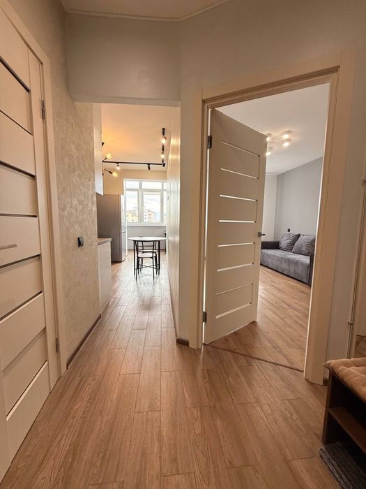 Продаж квартири з ремонтом в заселеній новобудові