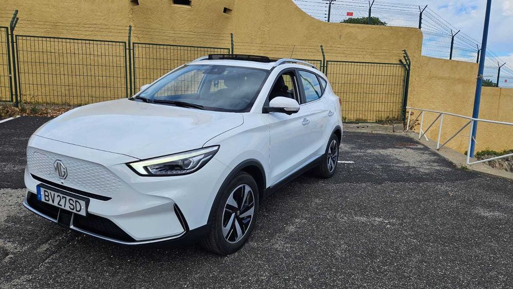 MG ZS EV Luxury 50 Kw