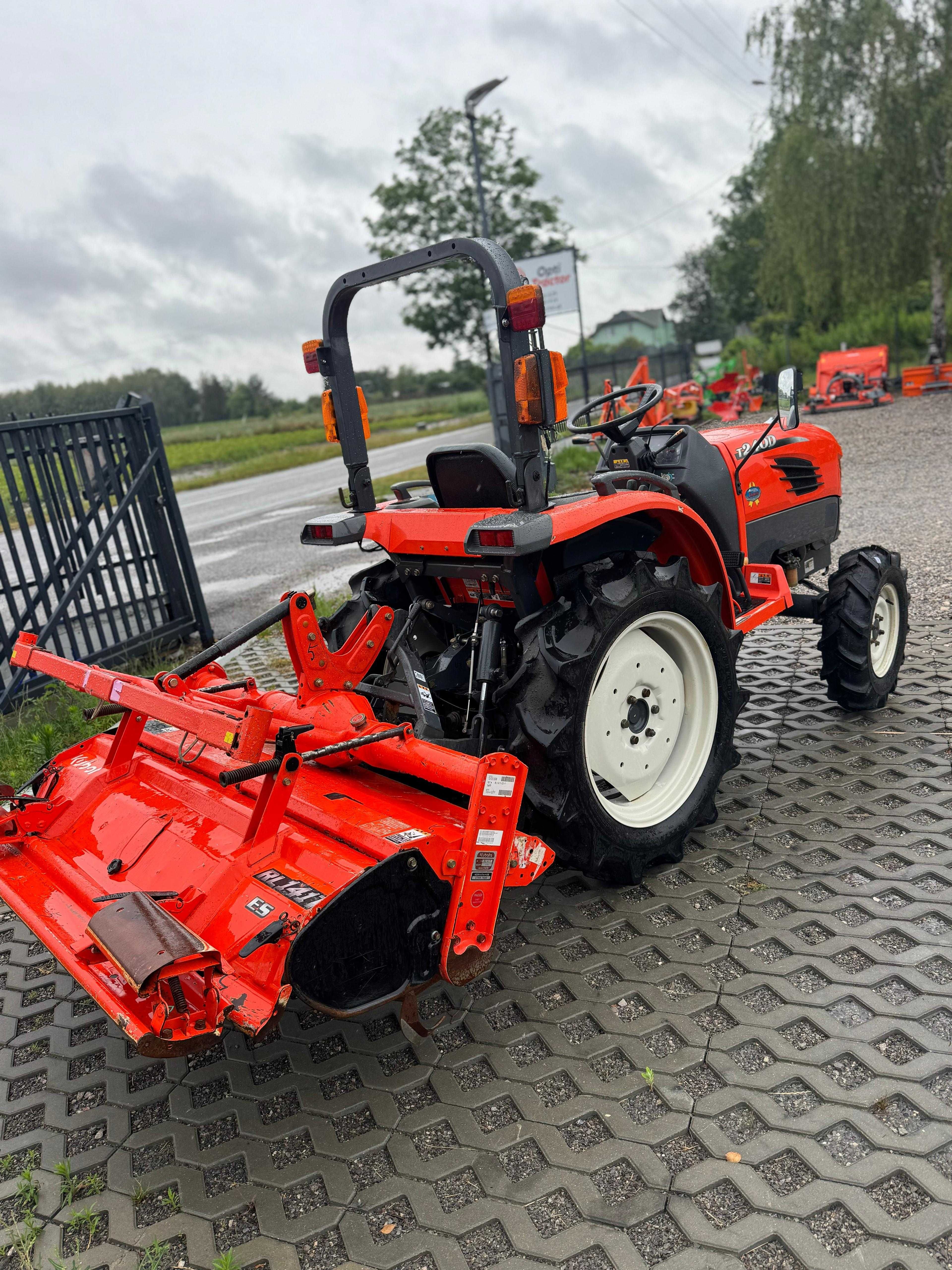 KUBOTA T240d,  25hp,4x4, Rewers, Wspomaganie, Manual, ZAREJESTROWANY
