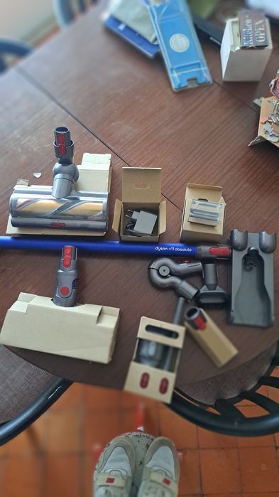 Vendo acessórios para aspirador Dayson