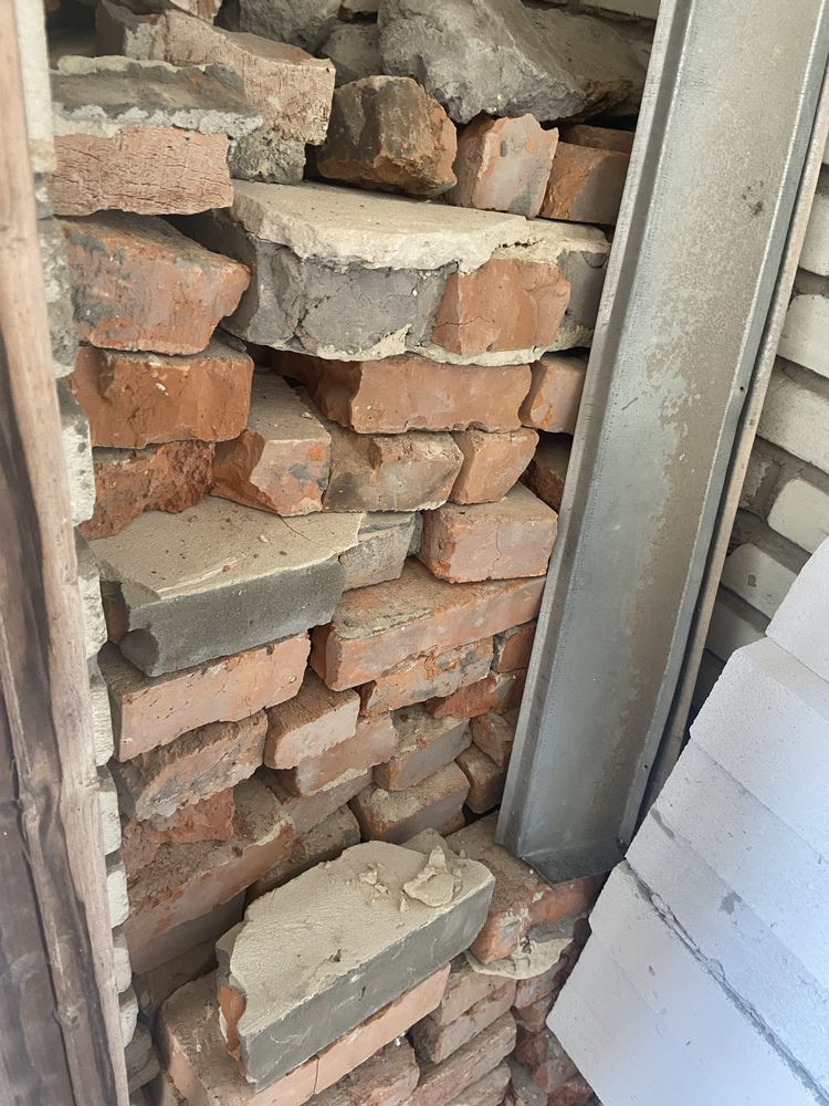 Віддам цеглу безкоштовно