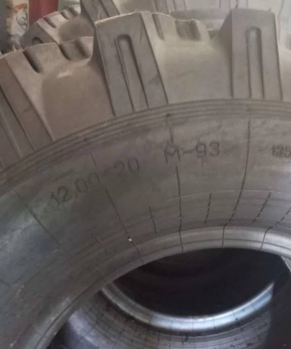 Продам шины на ЗИЛ 131