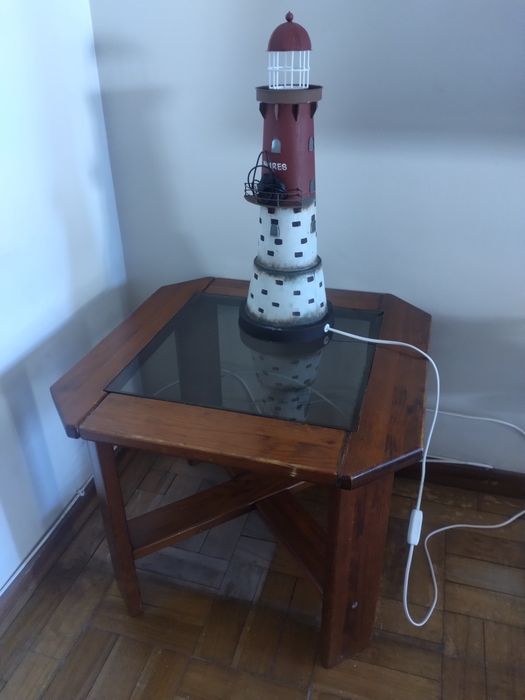 Mesa de centro (madeira maciça)