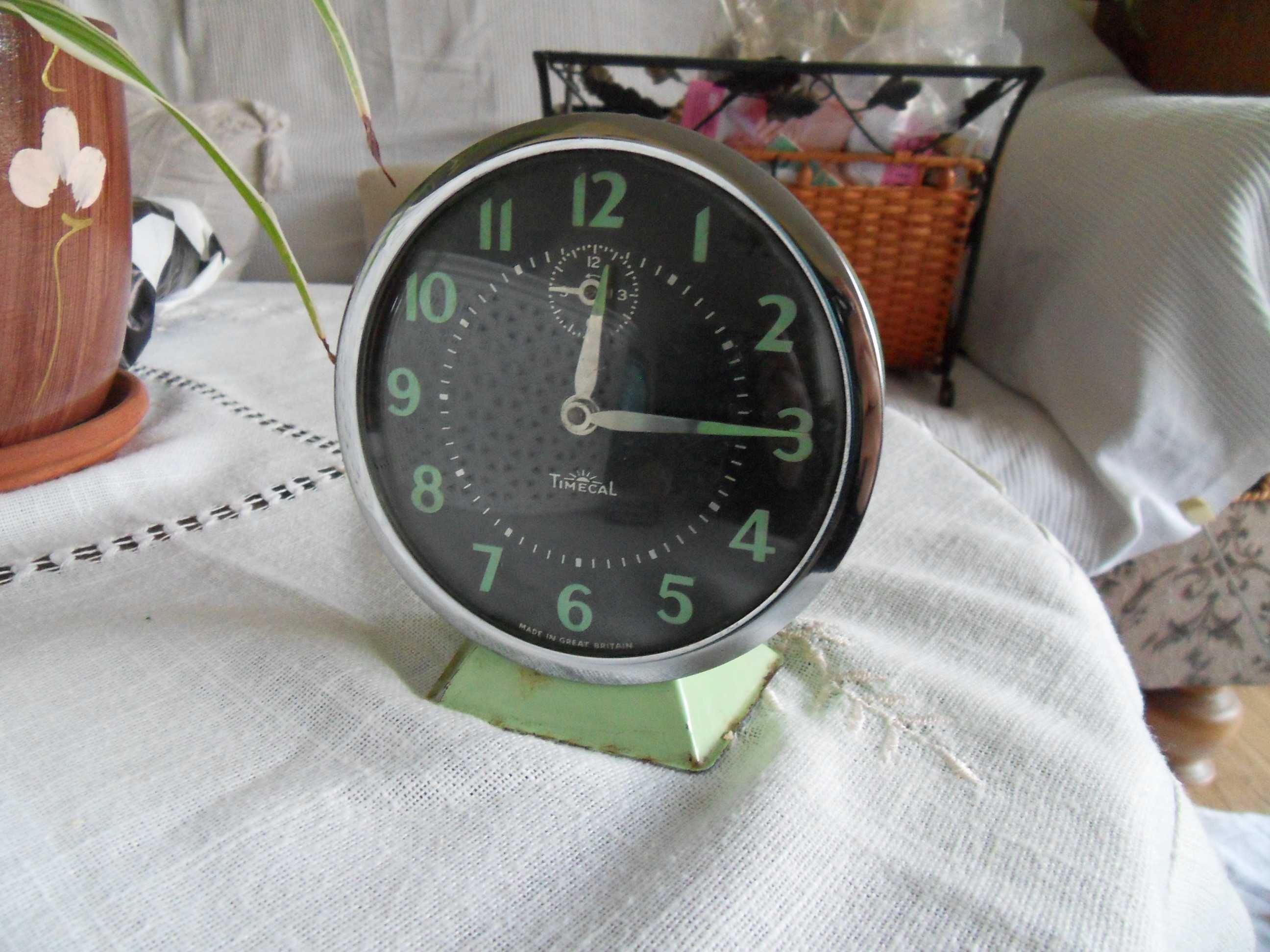Zegar budzik Timecal z Wielkiej Brytanii  z lat 50- tych