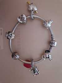 Pulseira pandora com pingentes