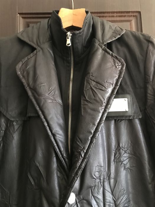 Деми пальто ,,Armani” 50 размера