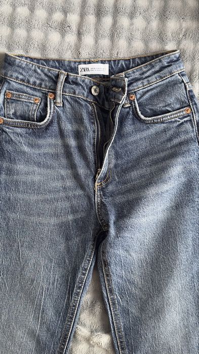 Джинси zara.