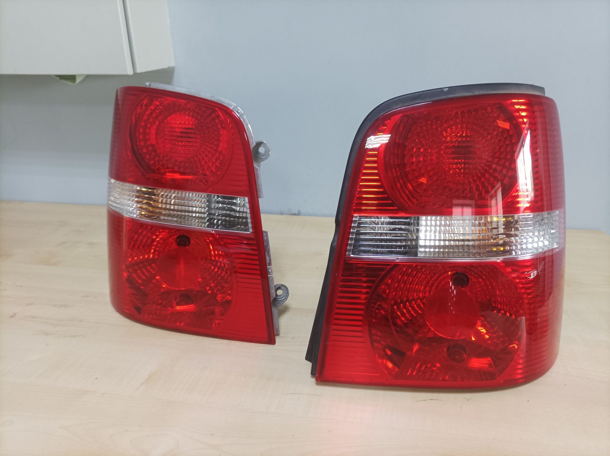 Задній ліхтар, Volkswagen Touran 2003-2010