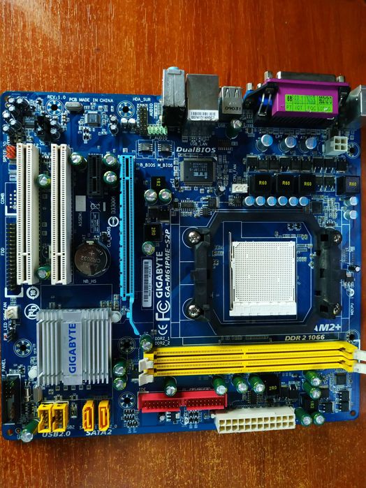 материнка АМ2+ Gigabyte H61PME-S2P