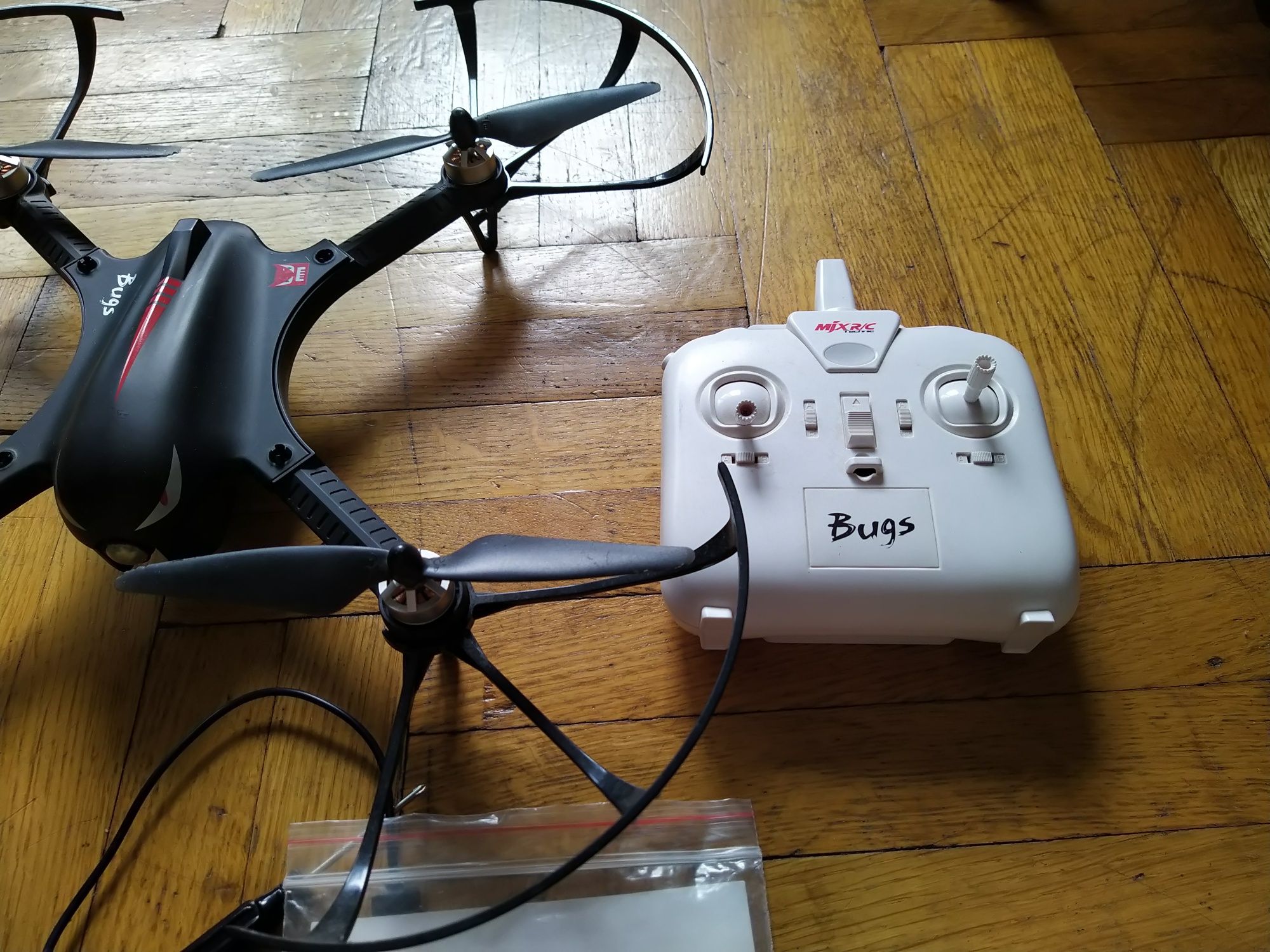 Dron mjx Bugs 3 + 2 baterie 1800mAh