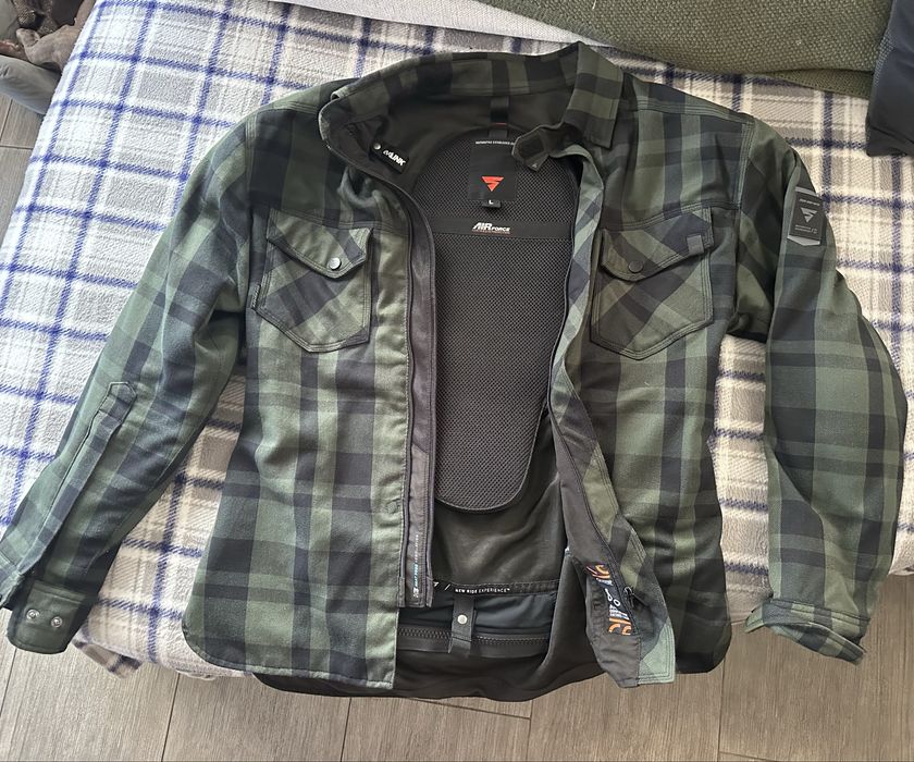 Залишилось три мотокуртки -  Shima, Revit та Street Leather