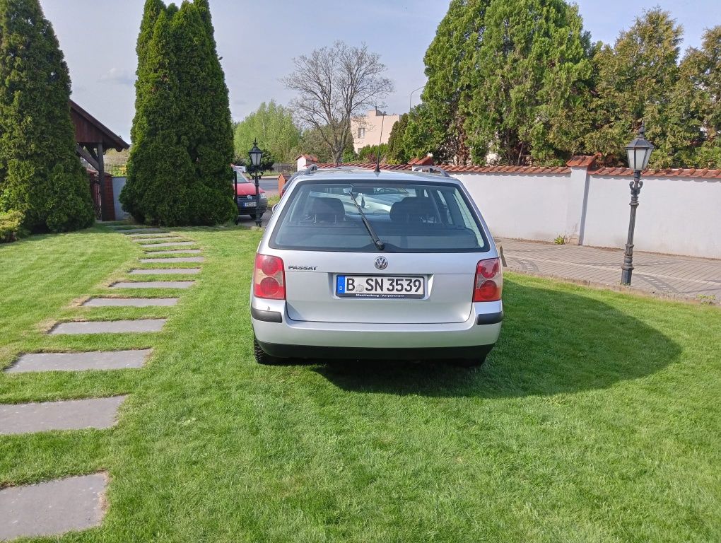 Volkswagen Passat, 2001r lift., 1,6 benzyna,