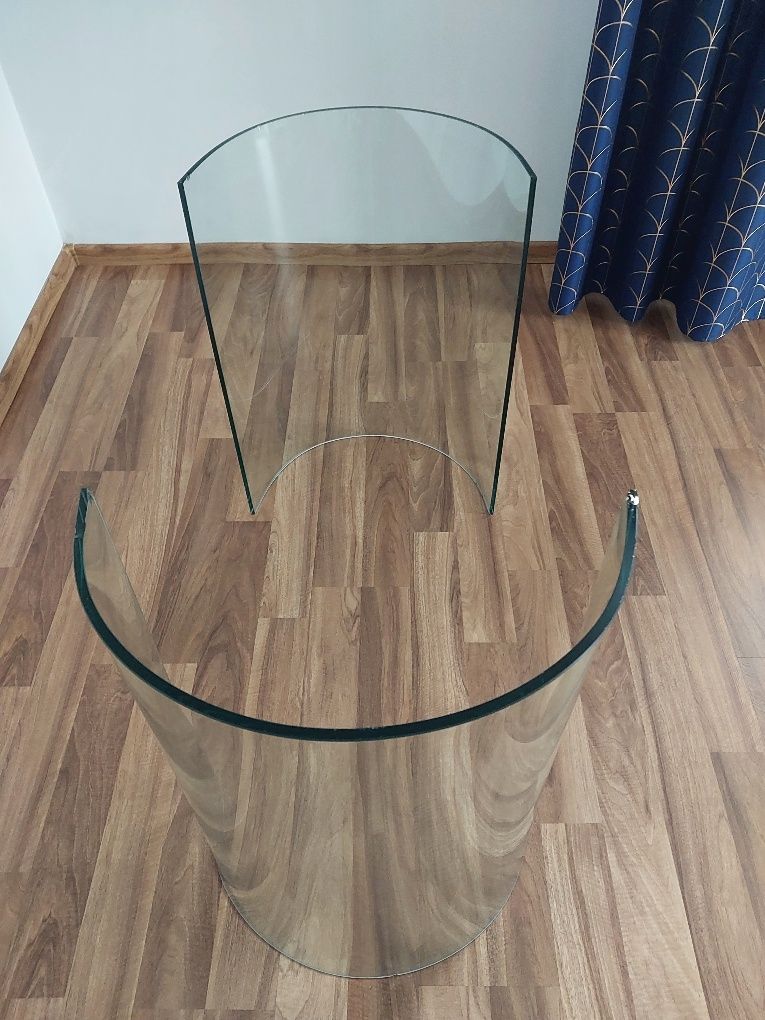 Szklany duży stol do jadalni