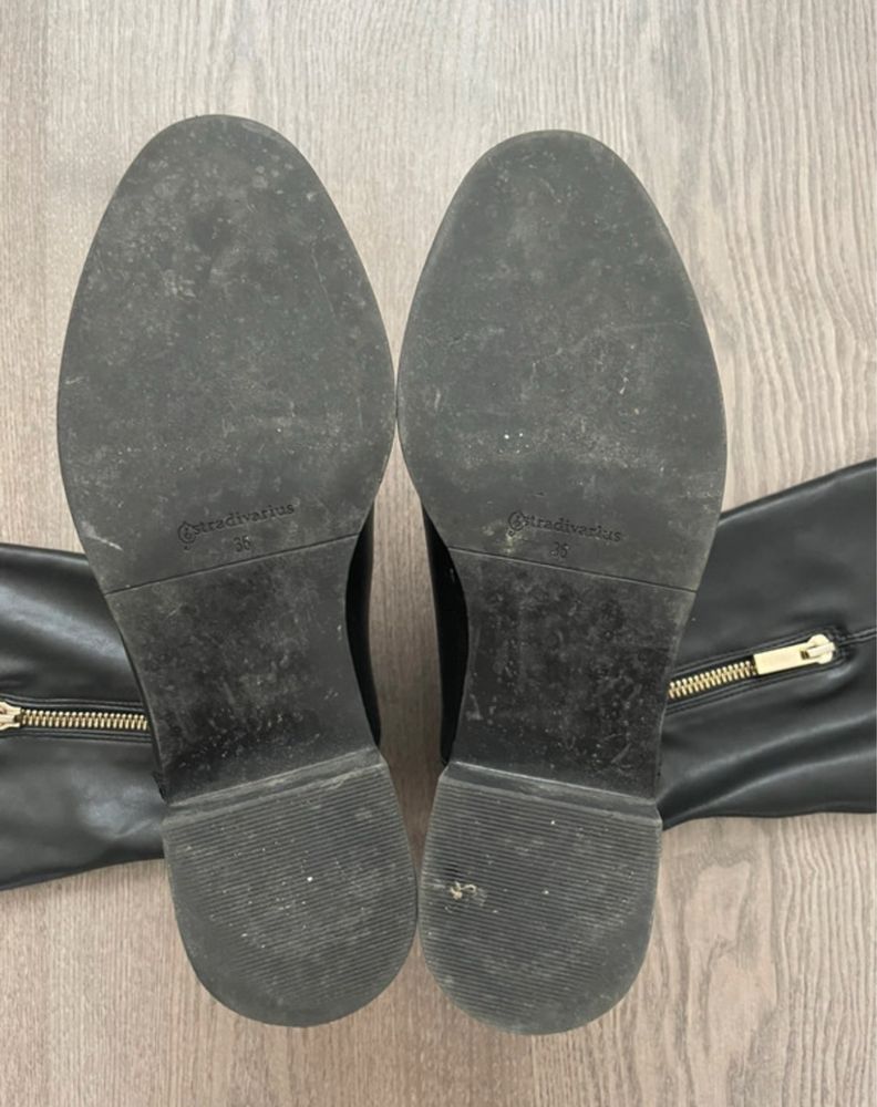 Botas pretas da Stadivarius (tamanho 36)