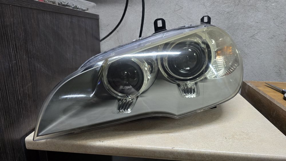 Фара BMW E70 2012