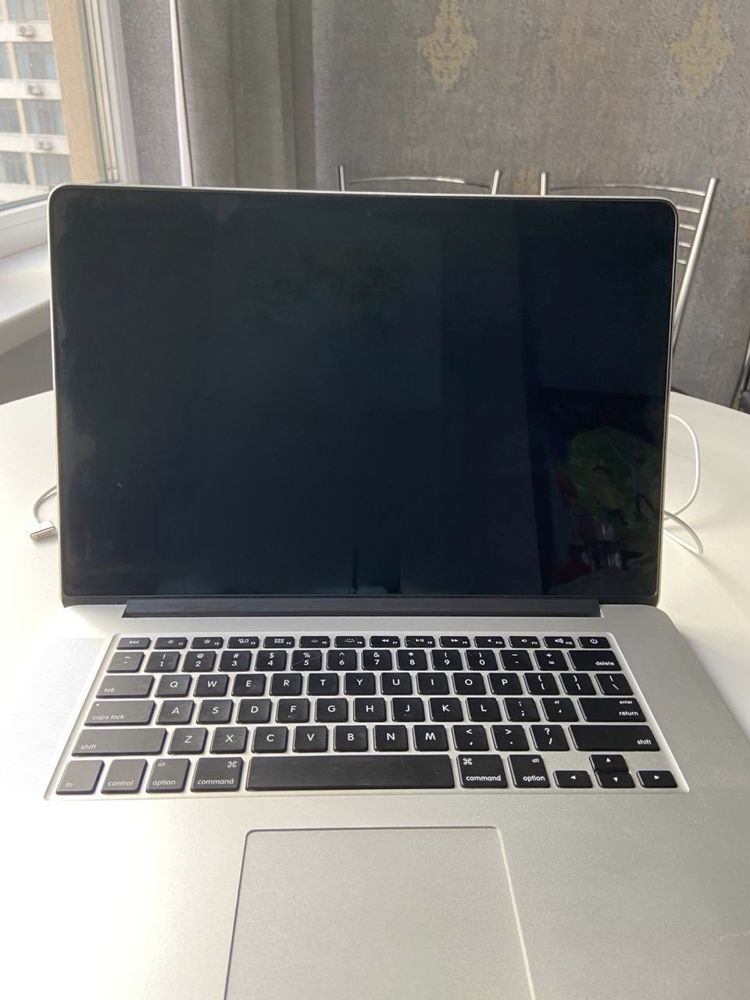 MacBook Pro (Retina, 15-inch, Mid 2015) 16 Гб/1 Тб