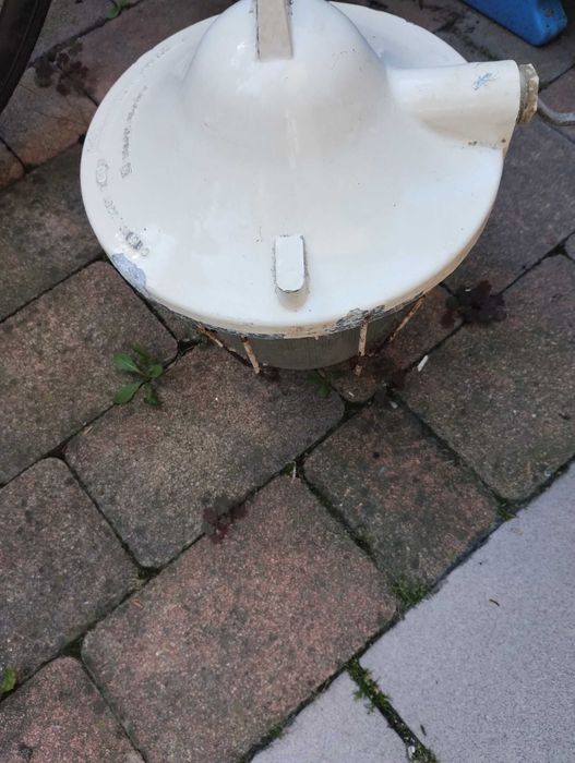 Stara lampa warsztatowa PRL