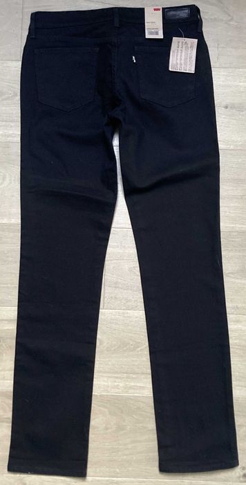 Levis Curve ID spodnie jeansy Straight Coupe Droit W30 L34