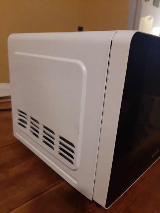 Micro ondas Becken 20L