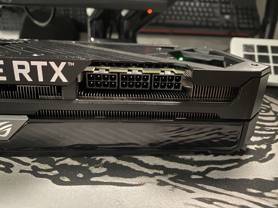 Rtx 3070 ti asus rog strix