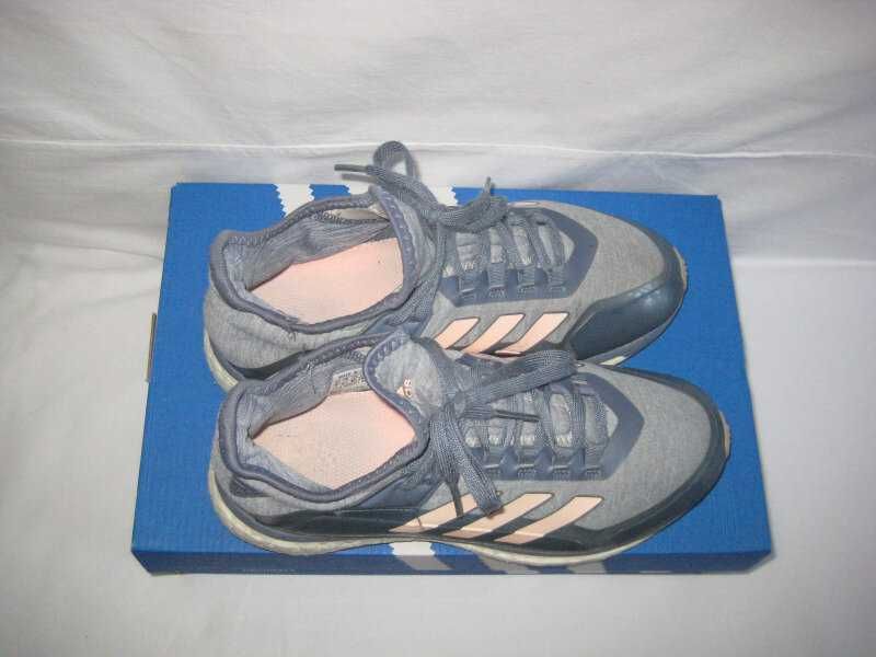 Кроссовки Adidas оригинал 37-38 размер,по стельке 24,5 см