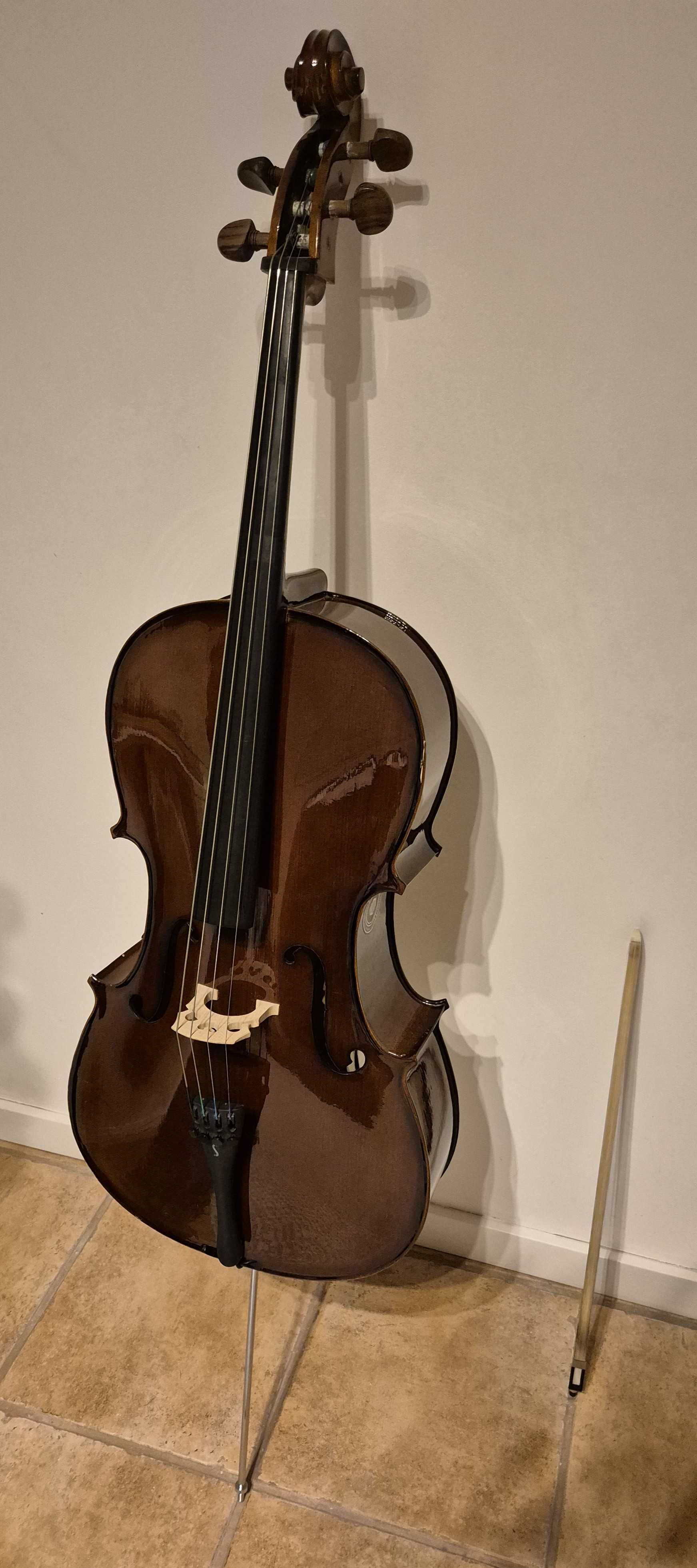Violoncelo Stentor Student 1/2 (com arco e saco incluídos)